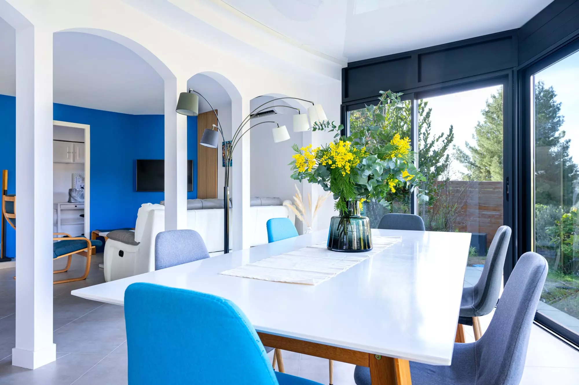 Rénovation clé en main Nice : étapes, budget et erreurs à éviter. Réussissez votre rénovation complète d’appartement avec un accompagnement expert à Nice.